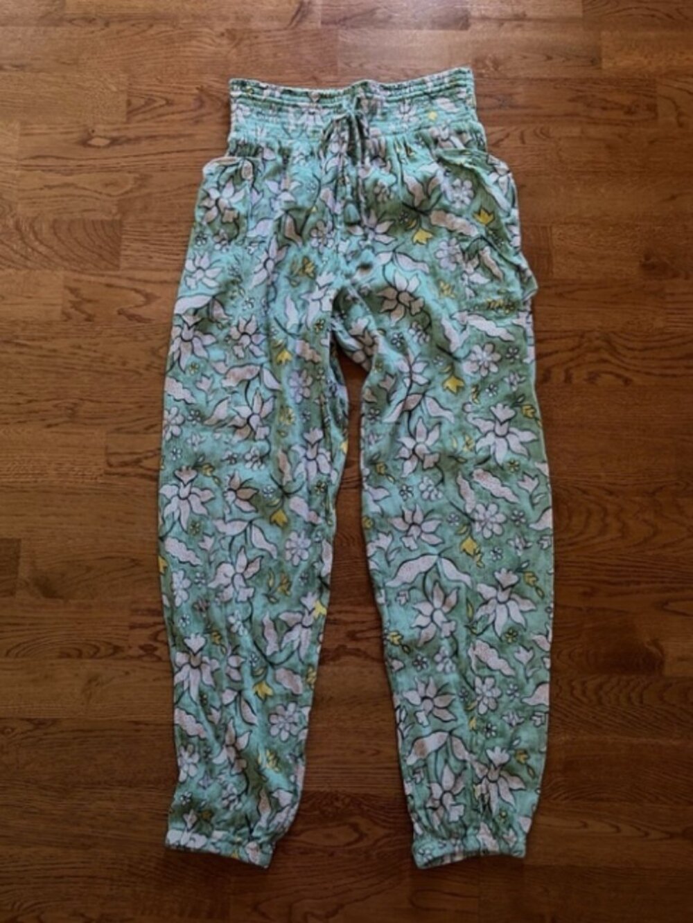 Aerie Smocked Gauzy Beach Pants S Green Floral Print High Waisted Jogger Pockets - Picture 6 of 6